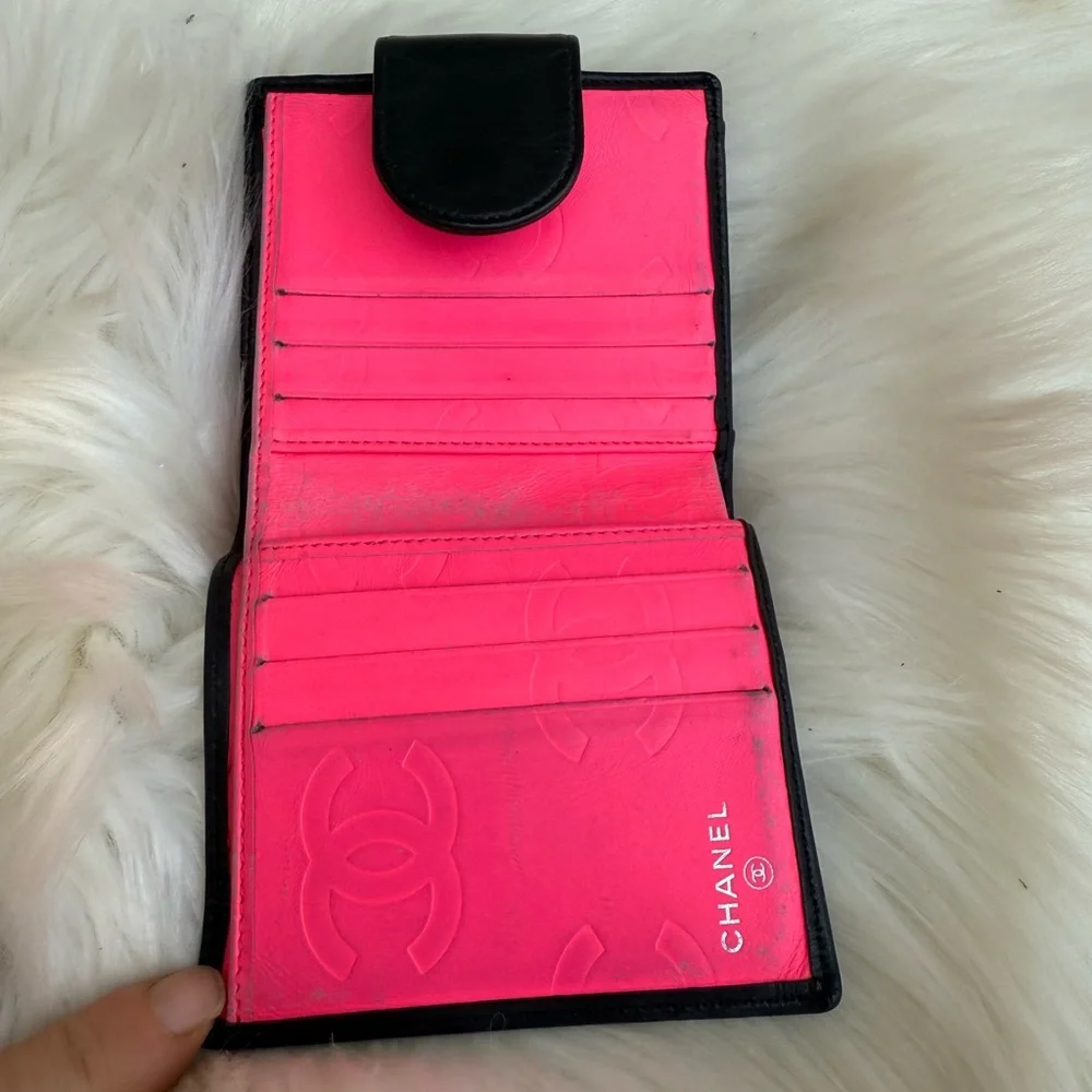 CHANEL Cambon line bi fold quilted leather compact wallet - Picture 9 of 17